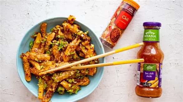 Chrupiące ziemniaczki w ostrym sosie