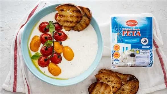 Dip z fety z pieczonymi pomidorkami