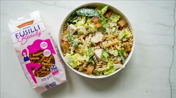 Fitsałatka cezar z makaronem beauty