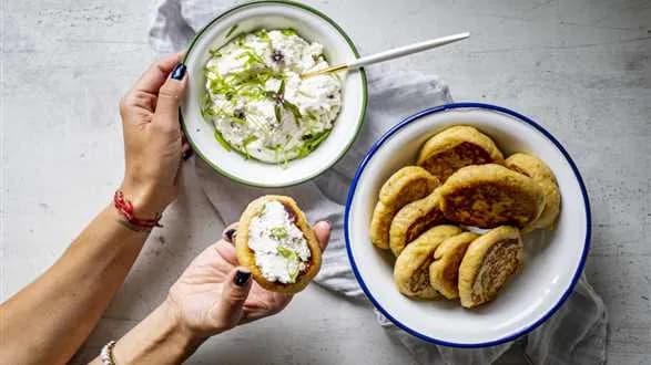 Moskole z ziemniaków z twarogiem i bryndzą