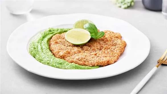 Kotlet schabowy w migdałowej panierce