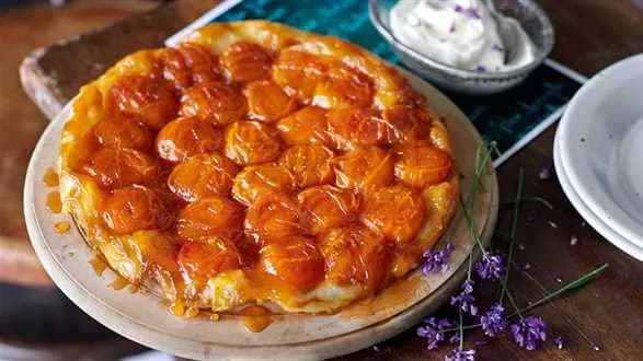 Tarta tatin z morelami