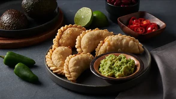 Empanadas z mielonym mięsem