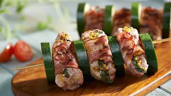 Szałwiowe medaliony z polędwiczek z grilla