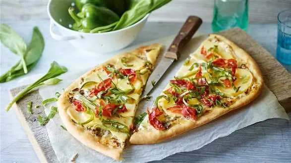 Podpłomyki z czosnkiem niedźwiedzim i ziemniakami