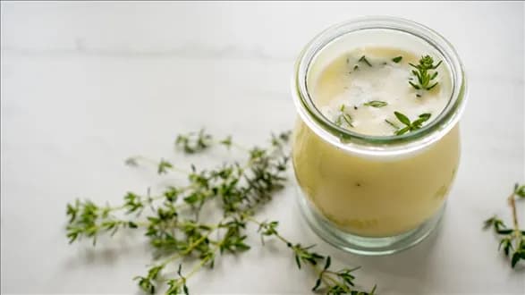 Sos maślano-cytrynowy z tymiankiem