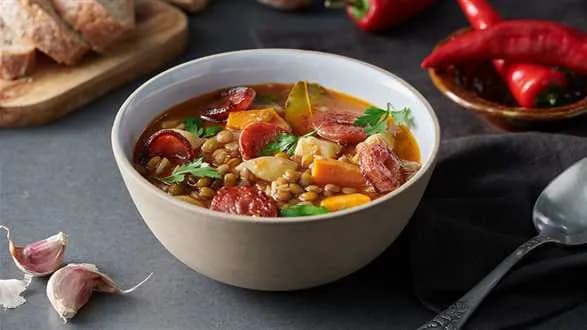 Hiszpańska zupa z soczewicy