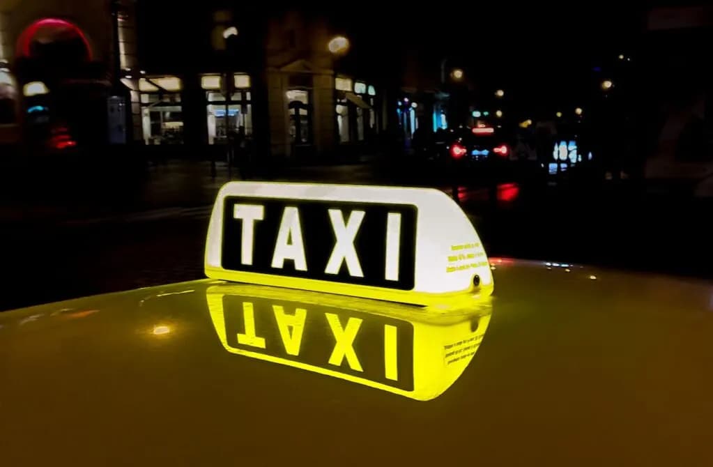 Ile kosztuje taxi z Konina do Lichenia? Sprawdź ukryte opłaty!
