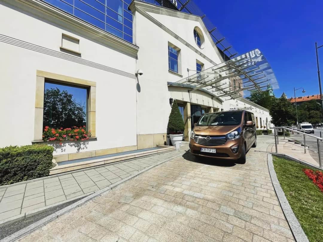 Ile naprawdę kosztuje taxi z Krakowa do Zakopanego? Sprawdź ceny i oszczędź!